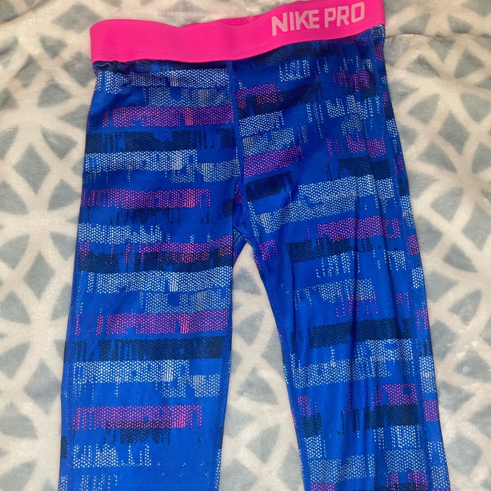 Girls size large Nike Pro leggings